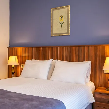 La Wisteria Boutique