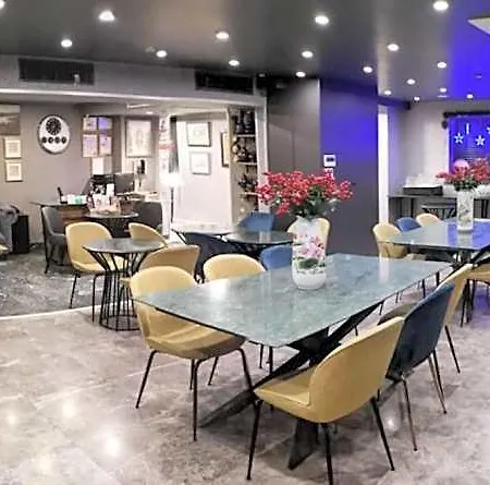 La Wisteria Boutique 4*