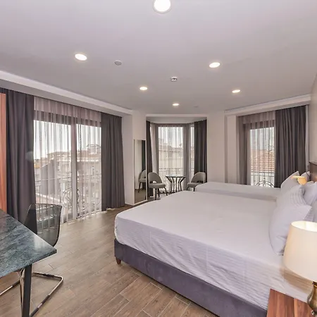 Hotel La Wisteria Boutique 4*