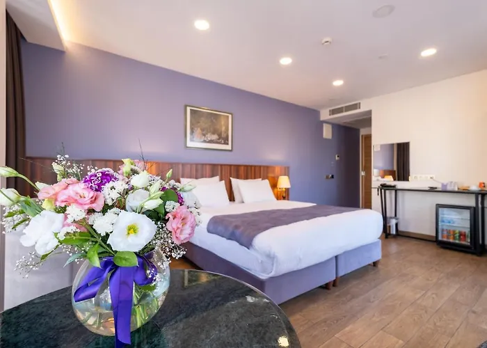 La Wisteria Boutique