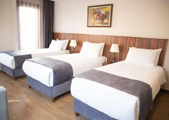 La Wisteria Boutique