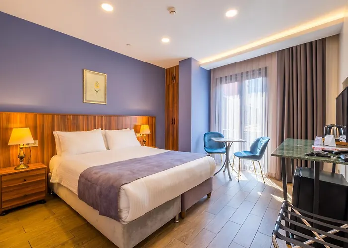 La Wisteria Boutique