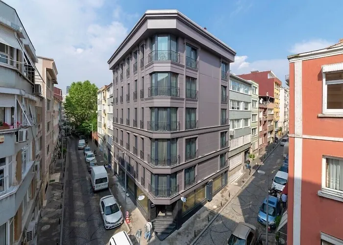 La Wisteria Boutique