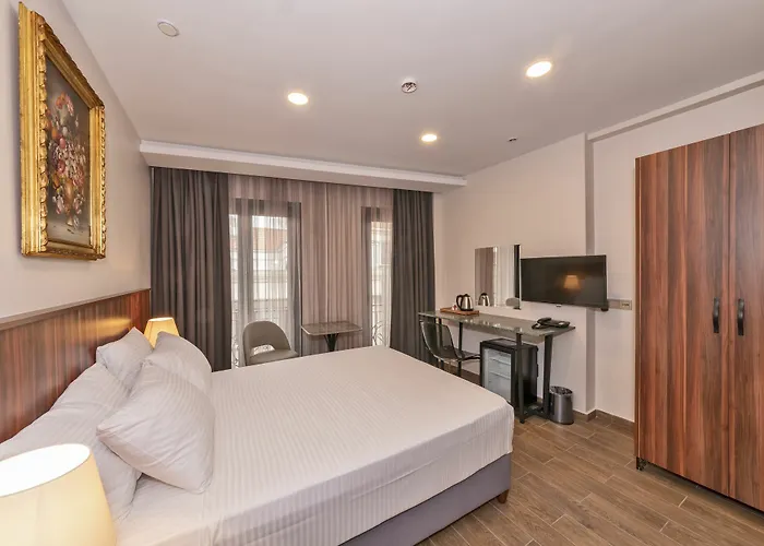 La Wisteria Boutique 4*