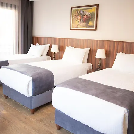 La Wisteria Boutique