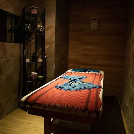 La Wisteria Boutique 4*