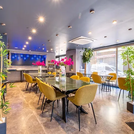 La Wisteria Boutique מלון